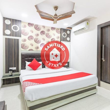 Oyo 45301 Hotel Om Palace Sāgar Exterior photo